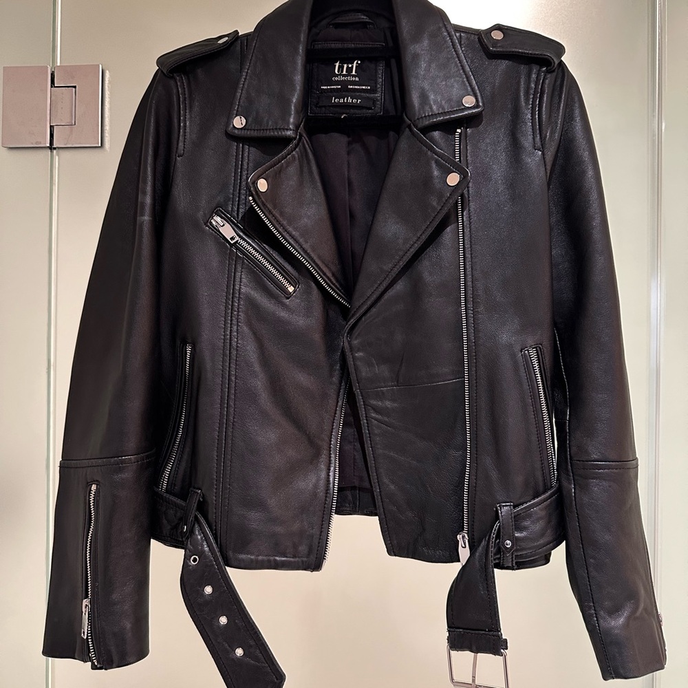 Zara Women's Black Motorcycle 100% Leather Jacket Size S